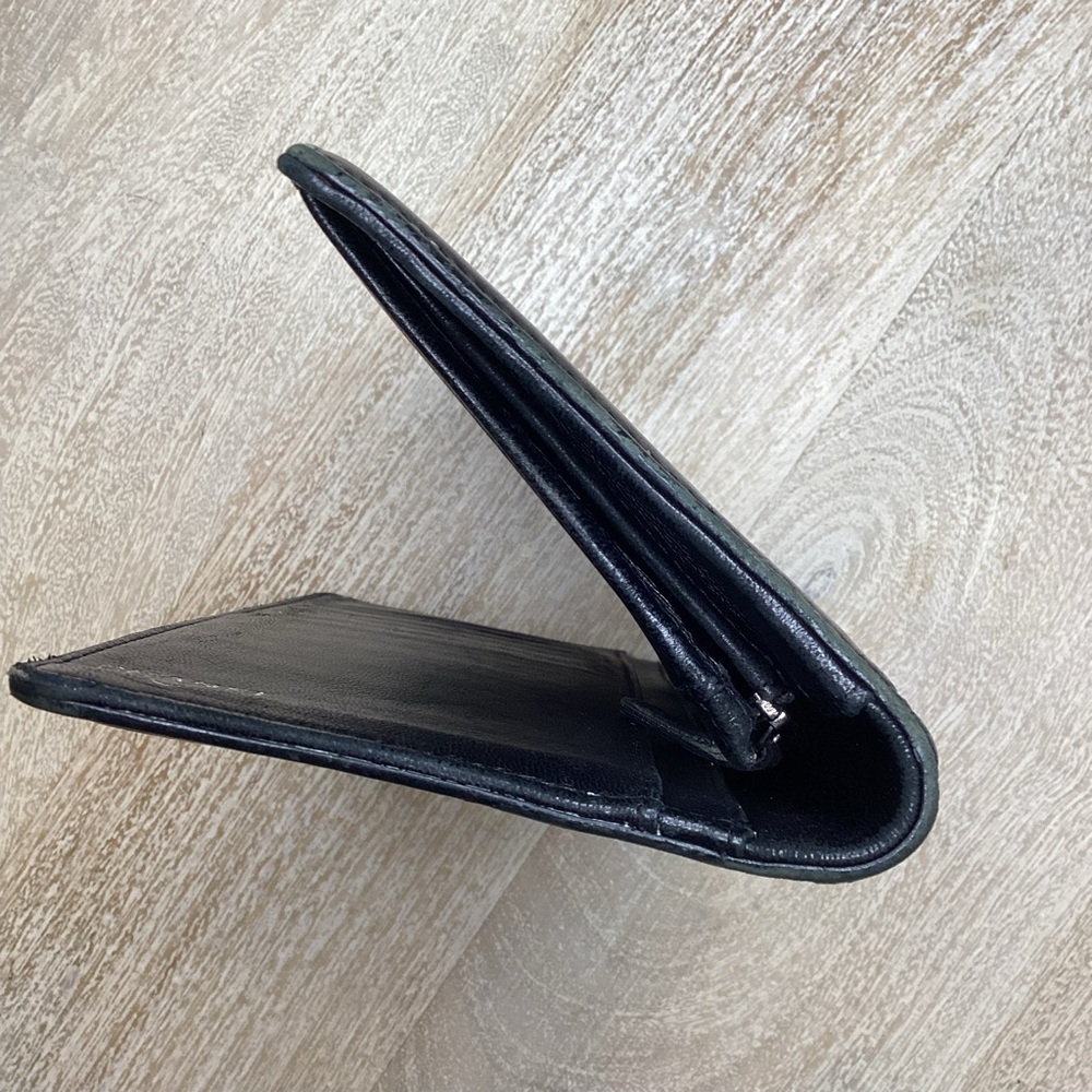 Authentic CHANEL Classic Black Lambskin Wallet | Iconic CC Logo - Picture 12 of 14